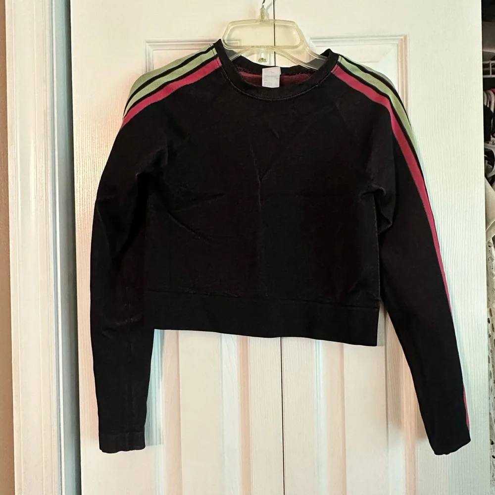 Fabletics Workout Set - Picture 4 of 6